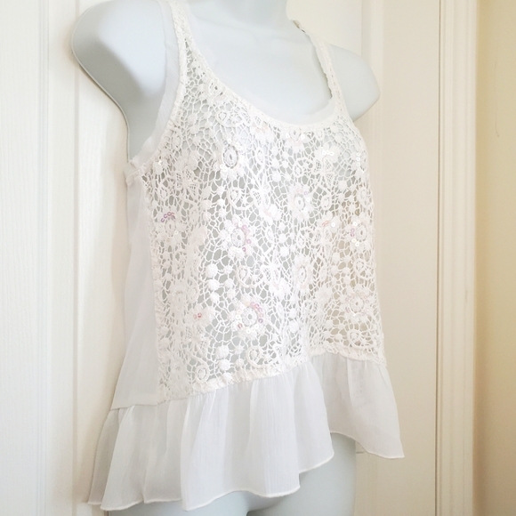 🆕️ A&F White Crotchet Tank Top - Picture 10 of 10
